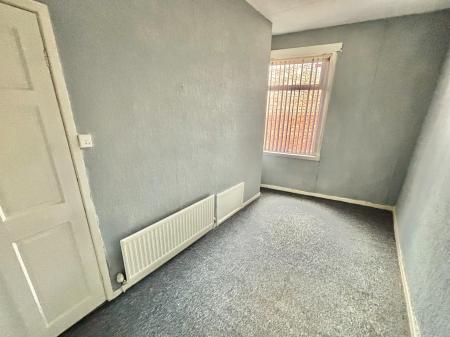 2 bedroom Terraced House to let in Old Road, Failsworth, M35