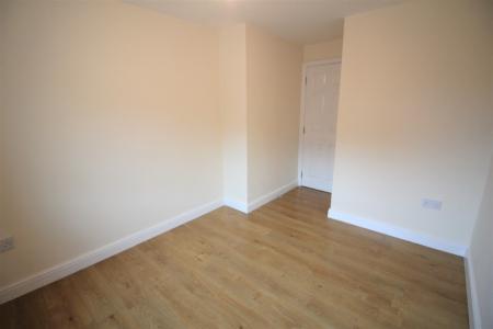 2 bedroom Flat to let in Walmersley Road, Bury, BL9
