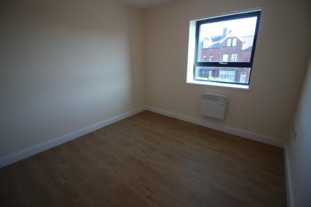 2 bedroom Flat to let in Walmersley Road, Bury, BL9