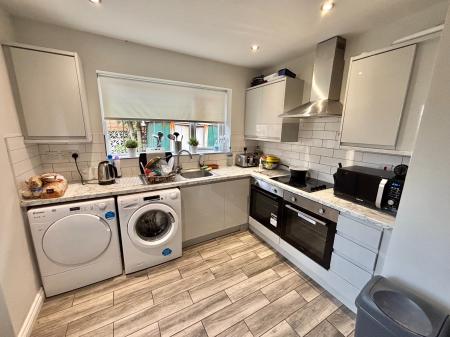 1 bedroom House share to let in Harcourt Street, Oldham, OL1