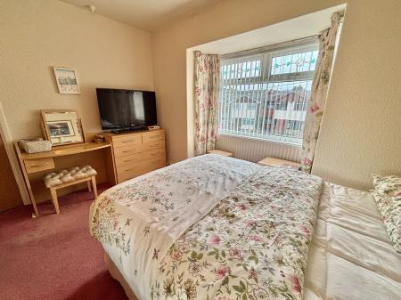 3 bedroom Terraced House for sale in Spring Lane, Lees, OL4