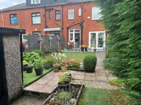 3 bedroom Terraced House for sale in Spring Lane, Lees, OL4
