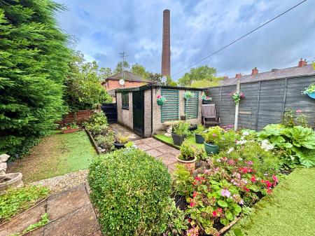 3 bedroom Terraced House for sale in Spring Lane, Lees, OL4
