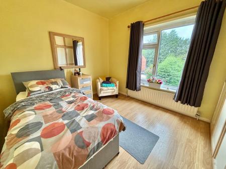3 bedroom Terraced House for sale in Spring Lane, Lees, OL4