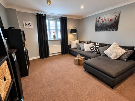 2 bedroom Maisonette for sale in Cromwell Avenue, Denton, SK5