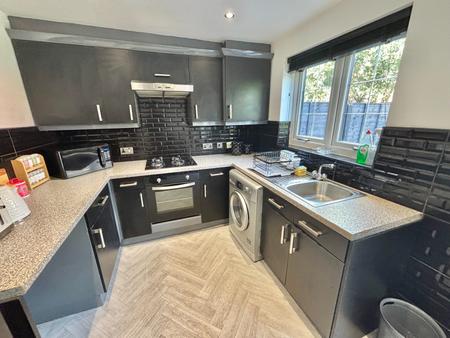 3 bedroom Semi-detached house to let in Mosley Avenue, Bury, BL9