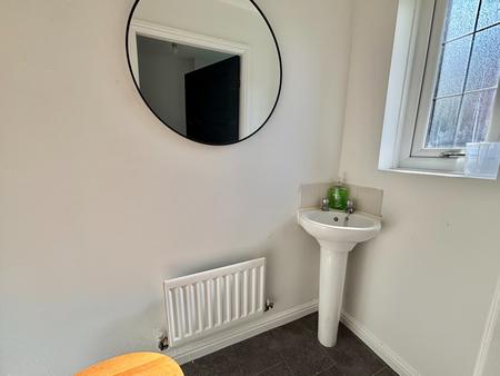 3 bedroom Semi-detached house to let in Mosley Avenue, Bury, BL9
