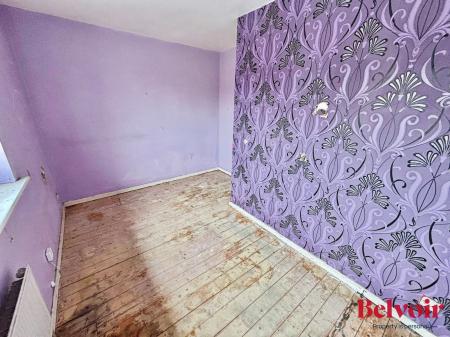 2 bedroom Semi-detached house for sale in Bottomfield Close, Oldham, OL1