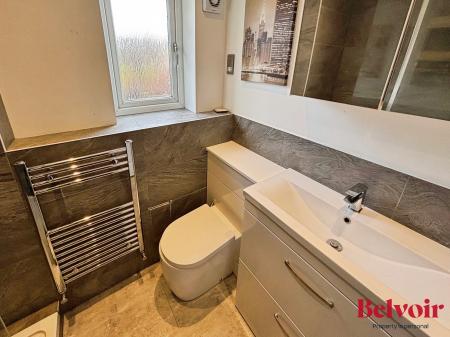 3 bedroom Semi-detached house to let in Hodge Clough Road, Oldham, OL1