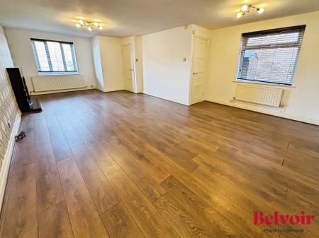 3 bedroom Semi-detached house to let in Hodge Clough Road, Oldham, OL1