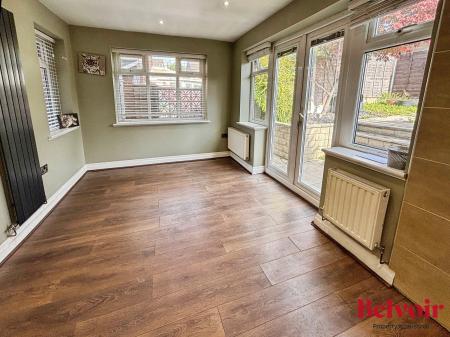 3 bedroom Semi-detached house to let in Hodge Clough Road, Oldham, OL1