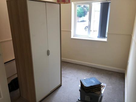 2 bedroom Flat to let in Dale Street, Bury, BL8