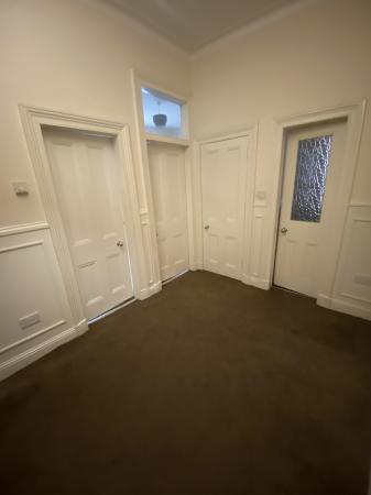2 bedroom Flat to let in Pollokshaws Road, Shawlands, Glasgow, G41