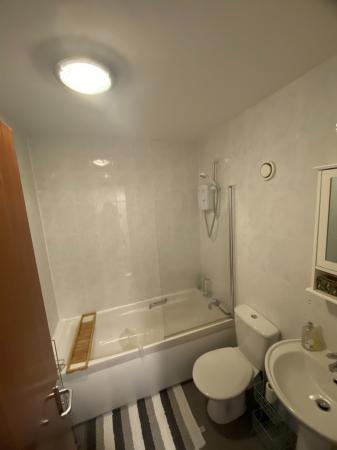 1 bedroom Flat to let in Broomlands Street, Paisley, PA1