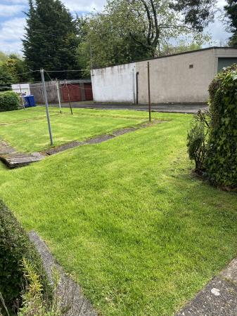 2 bedroom Flat to let in Castleton Court, Newton Mearns, G77