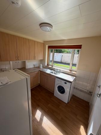 2 bedroom Flat to let in Castleton Court, Newton Mearns, G77