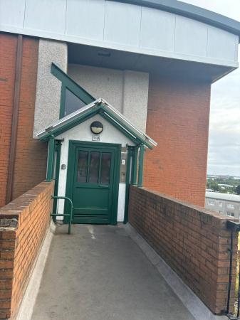 Hartlaw Crescent, Hillington, Glasgow, G52