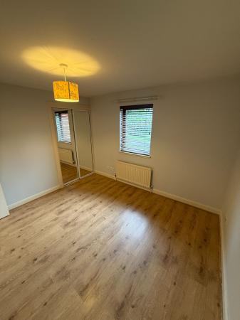 3 bedroom Flat to let in Millstream Court, Paisley, PA1