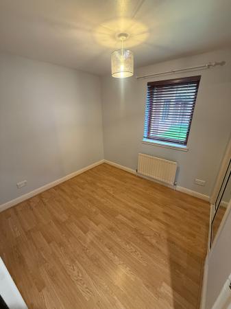 3 bedroom Flat to let in Millstream Court, Paisley, PA1