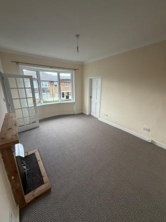 3 bedroom Flat to let in Gauldry Avenue, Glasgow, G52