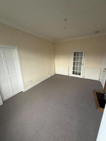 3 bedroom Flat to let in Gauldry Avenue, Glasgow, G52