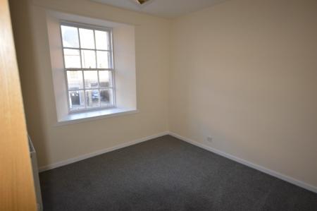 2 bedroom Flat to let in James Street, Perth, PH2
