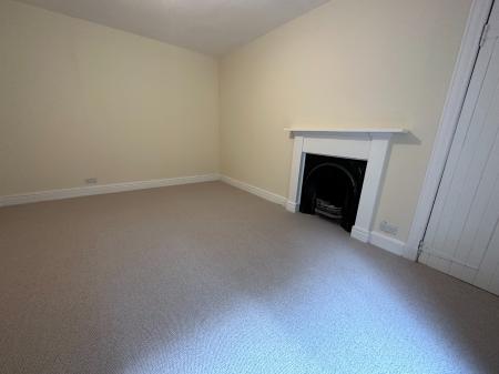 2 bedroom Cottage to let in Farm Cottage, Meikleour, PH2