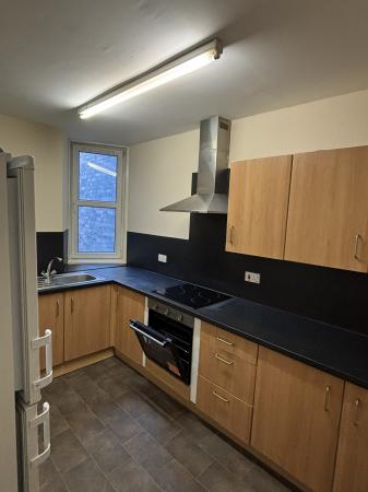 2 bedroom Flat to let in South Street, Perth, PH2
