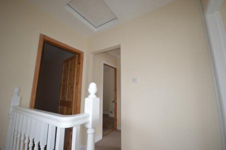 3 bedroom Semi-detached house to let in Hall Park, Abernethy, PH2