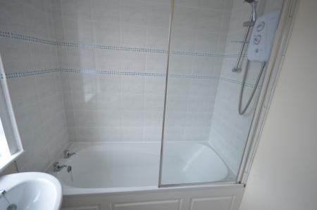 3 bedroom Semi-detached house to let in Hall Park, Abernethy, PH2