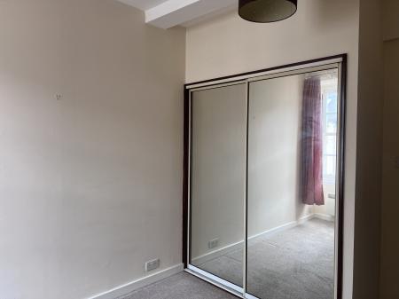 1 bedroom Flat to let in Kirkgate, Perth, PH1