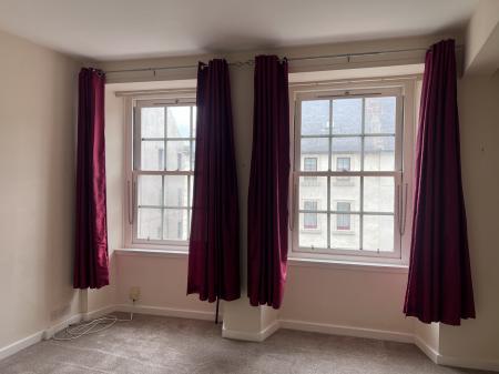 1 bedroom Flat to let in Kirkgate, Perth, PH1