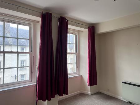 1 bedroom Flat to let in Kirkgate, Perth, PH1