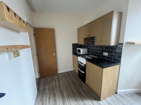 1 bedroom Flat to let in Kirkgate, Perth, PH1