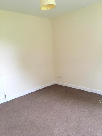 2 bedroom Flat to let in Crieff Road, Perth, PH1