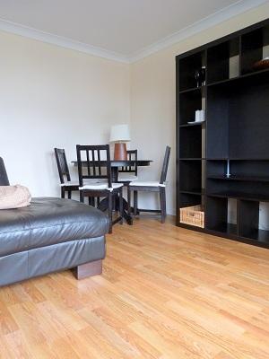 2 bedroom Flat to let in Simpson Square, Perth, PH1