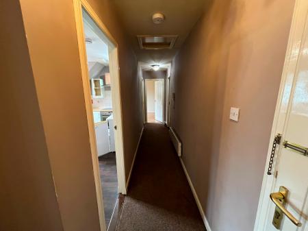 1 bedroom Flat to let in Kings Court, Perth, PH2