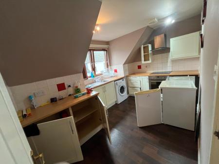 1 bedroom Flat to let in Kings Court, Perth, PH2