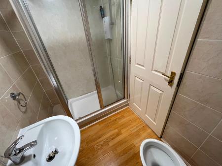 1 bedroom Flat to let in Kings Court, Perth, PH2