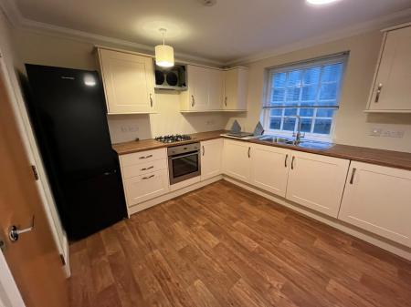 3 bedroom Flat to let in Windsor Terrace, Perth, PH2