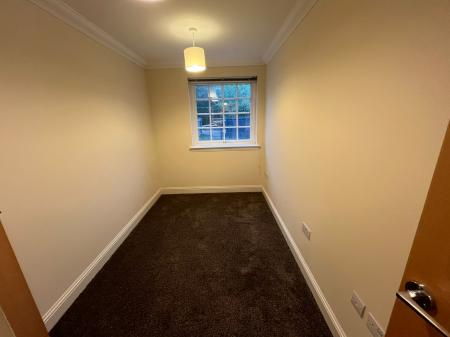 3 bedroom Flat to let in Windsor Terrace, Perth, PH2