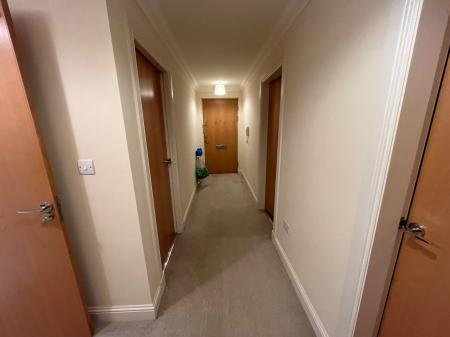 3 bedroom Flat to let in Windsor Terrace, Perth, PH2