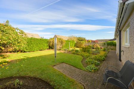 2 bedroom Bungalow for sale in Oakdene Place, Scone, PH2