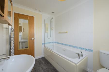 2 bedroom Bungalow for sale in Oakdene Place, Scone, PH2