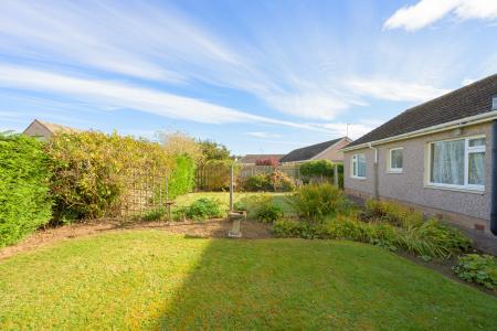 2 bedroom Bungalow for sale in Oakdene Place, Scone, PH2