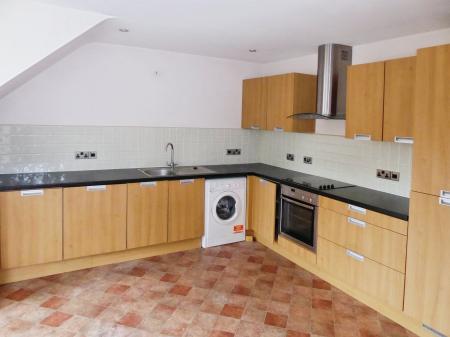 3 bedroom Flat to let in Long Close, Hexham, NE46
