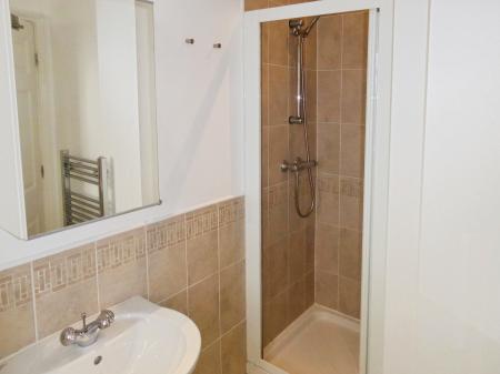 2 bedroom Flat to let in Bowman Drive, Hexham, NE46