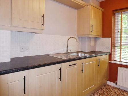 2 bedroom Flat to let in Hackwood Glade, Hexham, NE46