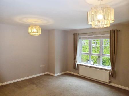 2 bedroom Flat to let in Hackwood Glade, Hexham, NE46