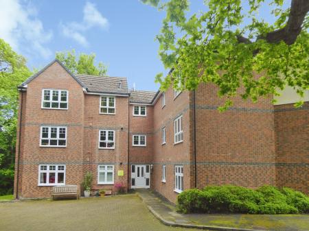 2 bedroom Flat to let in Hackwood Glade, Hexham, NE46